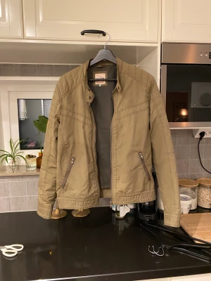 Jack & Jones jacka - Storlek S Skick 8-9/10