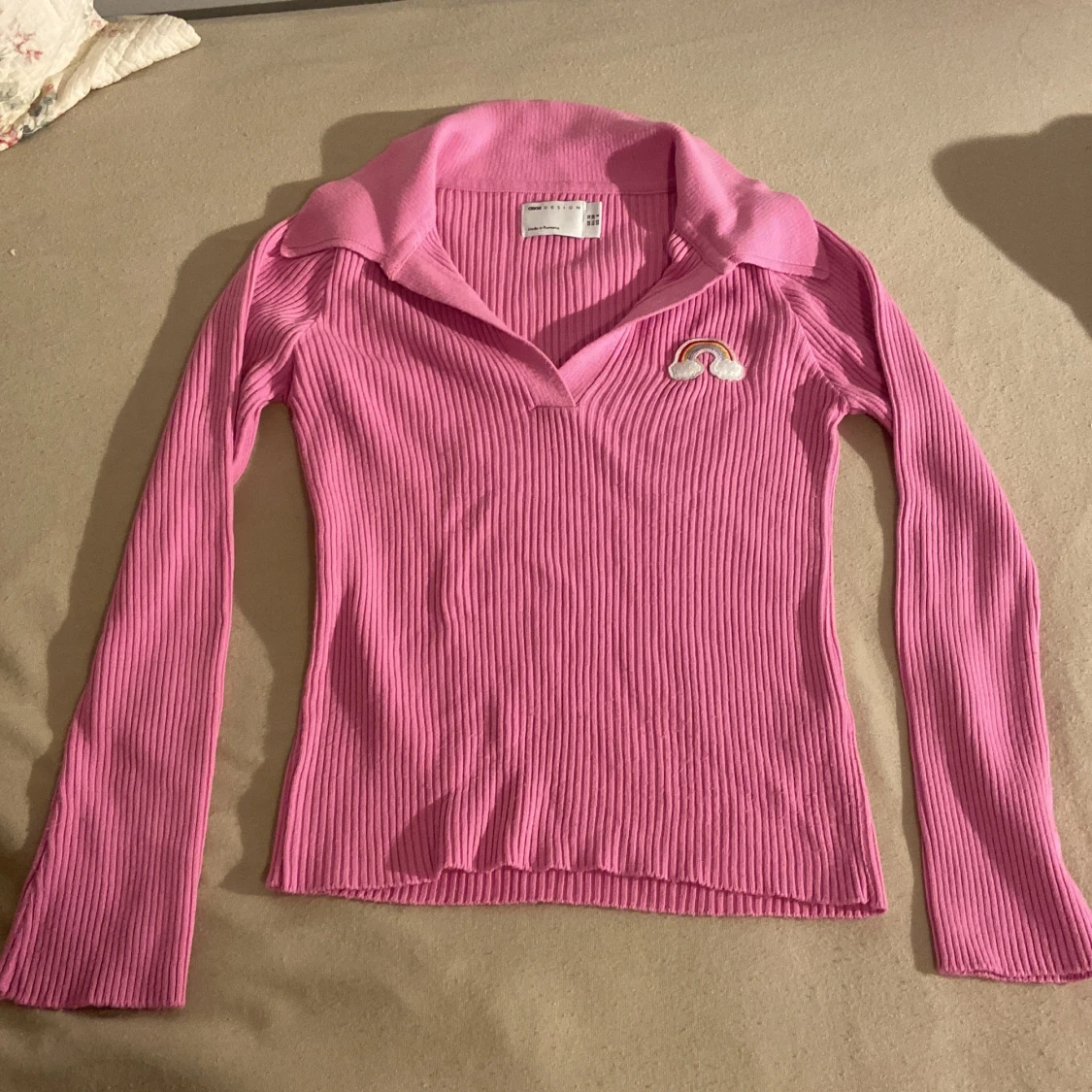 rosa tröja med moln - 90