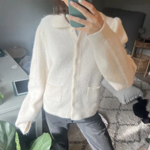 Oanvänd kofta - Så himla fin kofta från Otherstories som tyvärr aldrig kommit till användning 💓