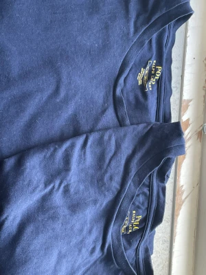 Polo Ralph Lauren - Har använt dessa 2 gånger. Bra kvalitet. Custom Slim Fit Tee Ink