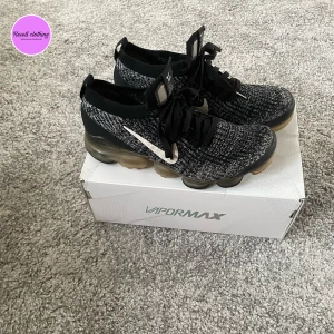 Nike Vapor max  - Dom är i ett använt skick men ändå i ett bra tillstånd 