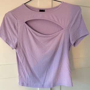 Gina topp - Använd bara på det tillfället på bild 3 💜