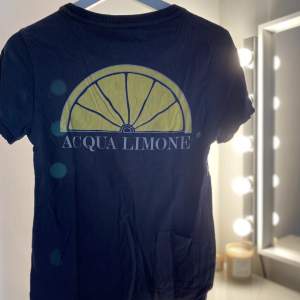 T shirt från aqua limone, inga defekter💓