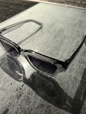 chimi solglasögon  - Chimi 11 Grymt skick Inget og