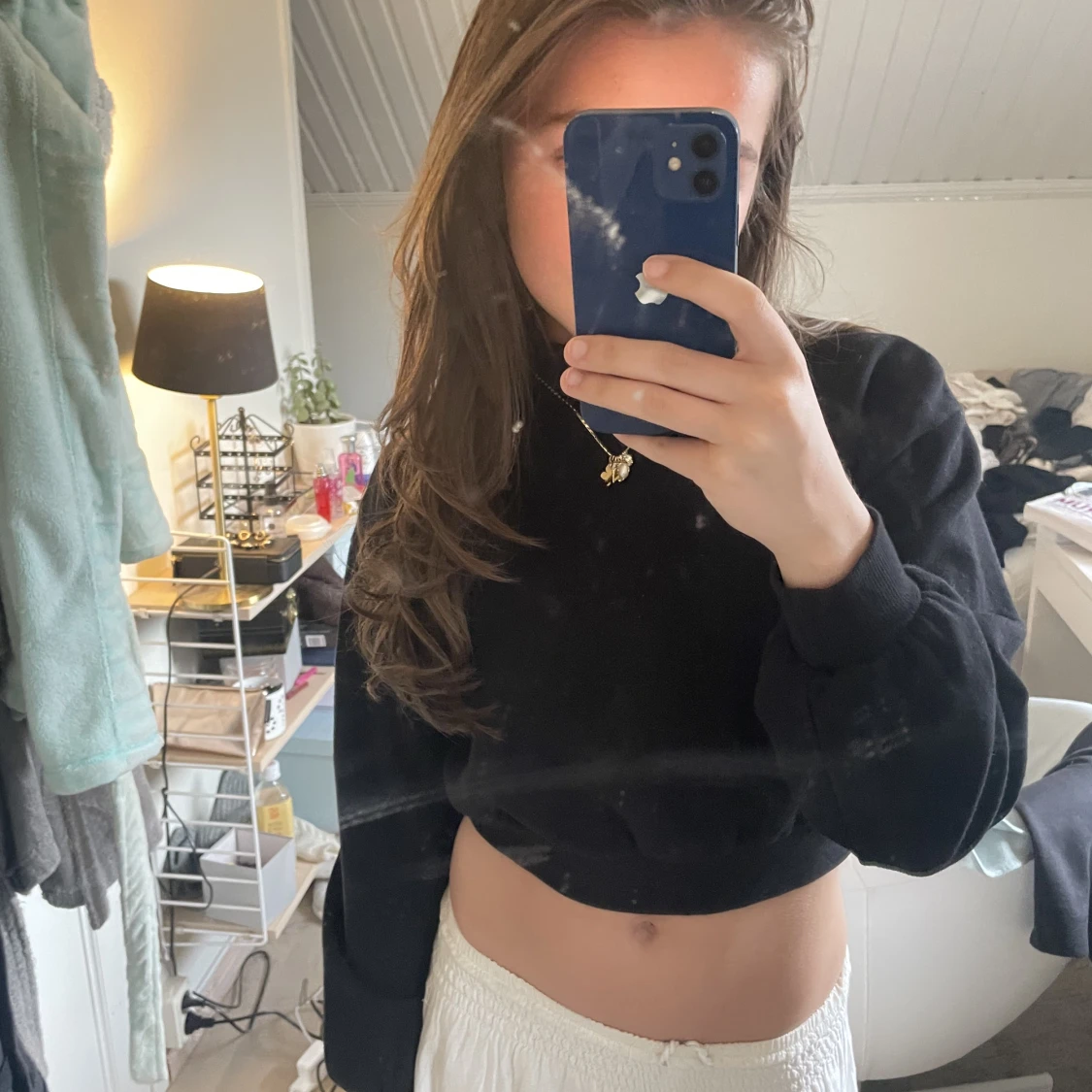 Croppad svart tröja  - 91