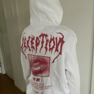 Hoddie  - Fin hoddie som jag inte använder längre använd få tal gånger💗