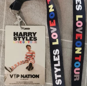 HARRY STYLES  - Inkluderad i Harry Styles "Love On Tour VIP packages 2022"