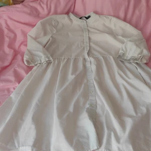 Babydoll dress - Jättefint att ha på sig över badkläder, väldigt luftig