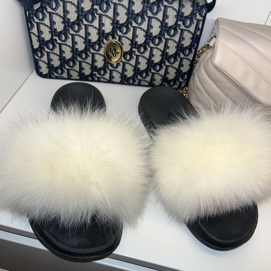 Äkta päls tofflor  - 90