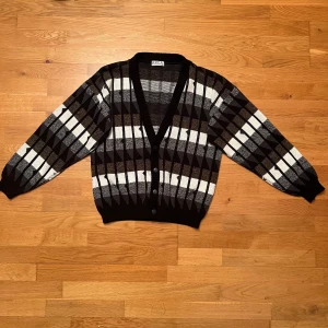 vintage kofta - vintage kofta köpt på beyond retro. som ny!