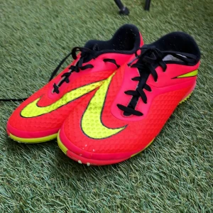 Nike inomhusskor - Schysst skick