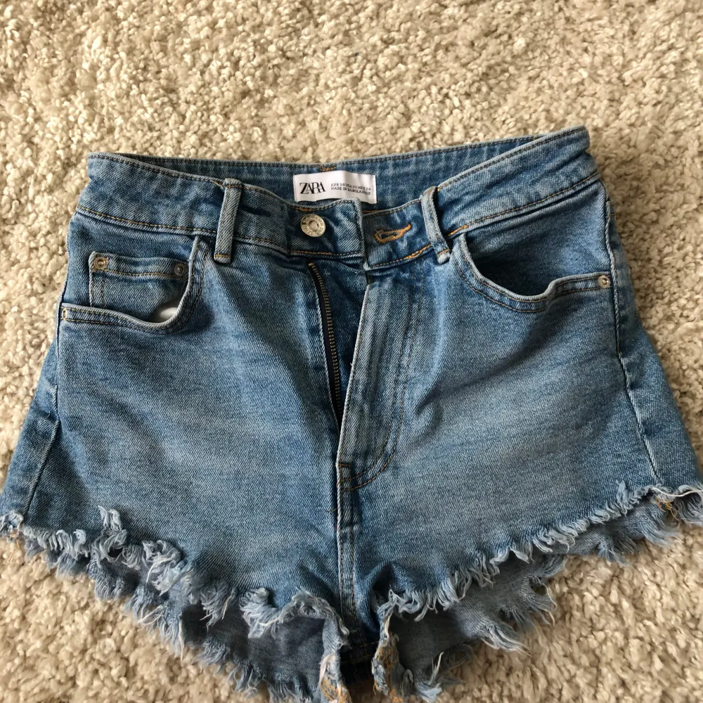 Shorts från Zara 💗 Stl 34 🫶🏻. Shorts.