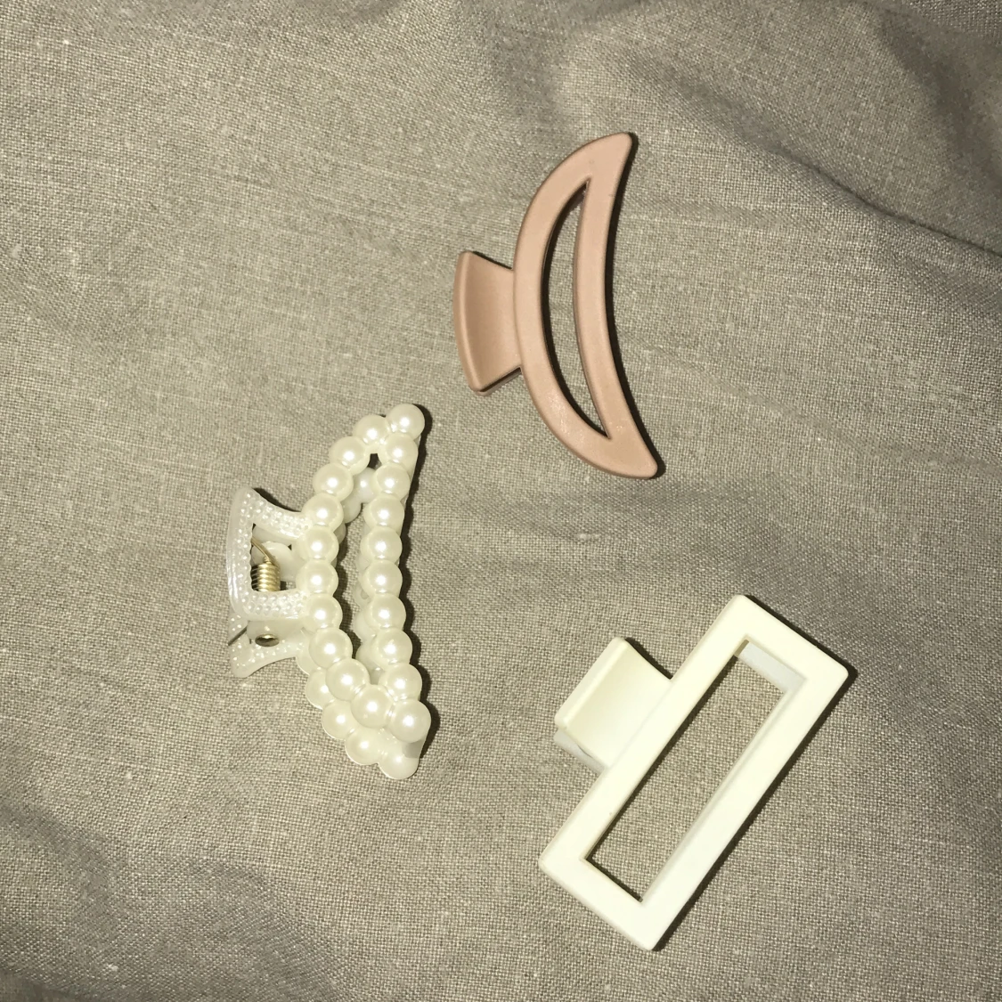 Små gulliga hårklämmor😍