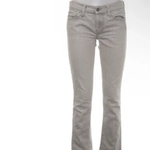 Grå jeans - Lågmidjade gråa jeans 🛑kan även byta mot ett par ljus blå jeans🛑