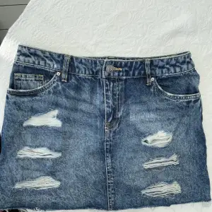 Jeans kjol från hm! Storlek 36. 50kr plus frakt 💕