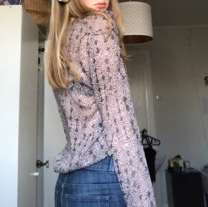 Gullig blus💕 - Säljer min vackra blus från kappahl.⭐️💕