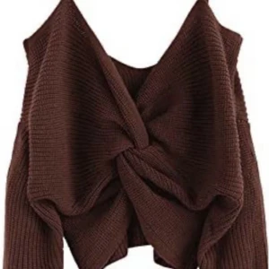 Stickad Zaful tröja - Säljer nu denna fina tröja, endast använd en gång. Stl M. Är som ny i skicket.