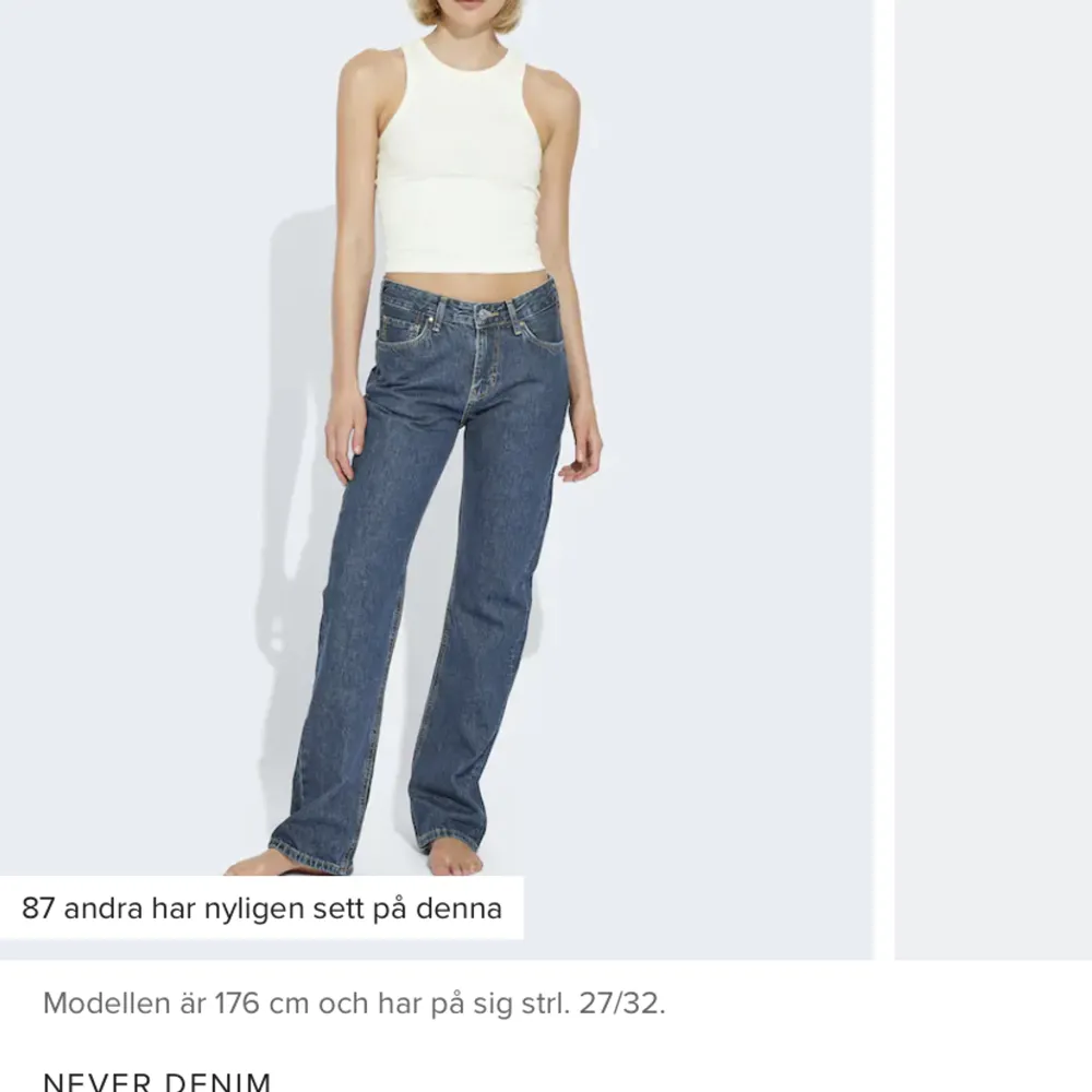Säljer dessa jeans i storlek 25/30 då dem inte passar längre. I nyskick. 200kr + frakt! . Jeans & Byxor.
