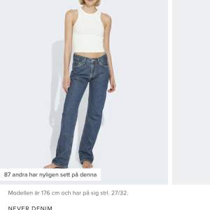 Säljer dessa jeans i storlek 25/30 då dem inte passar längre. I nyskick. 200kr + frakt! 