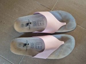 Läder sandaler - Knappt använda. 