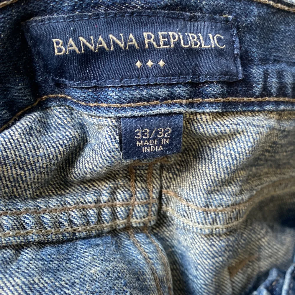 Jeans från Banana Republic som jag inte använder. Jag har midjemått 80 och de sitter bra. 165cm. Pris kan diskuteras ❤️. Jeans & Byxor.