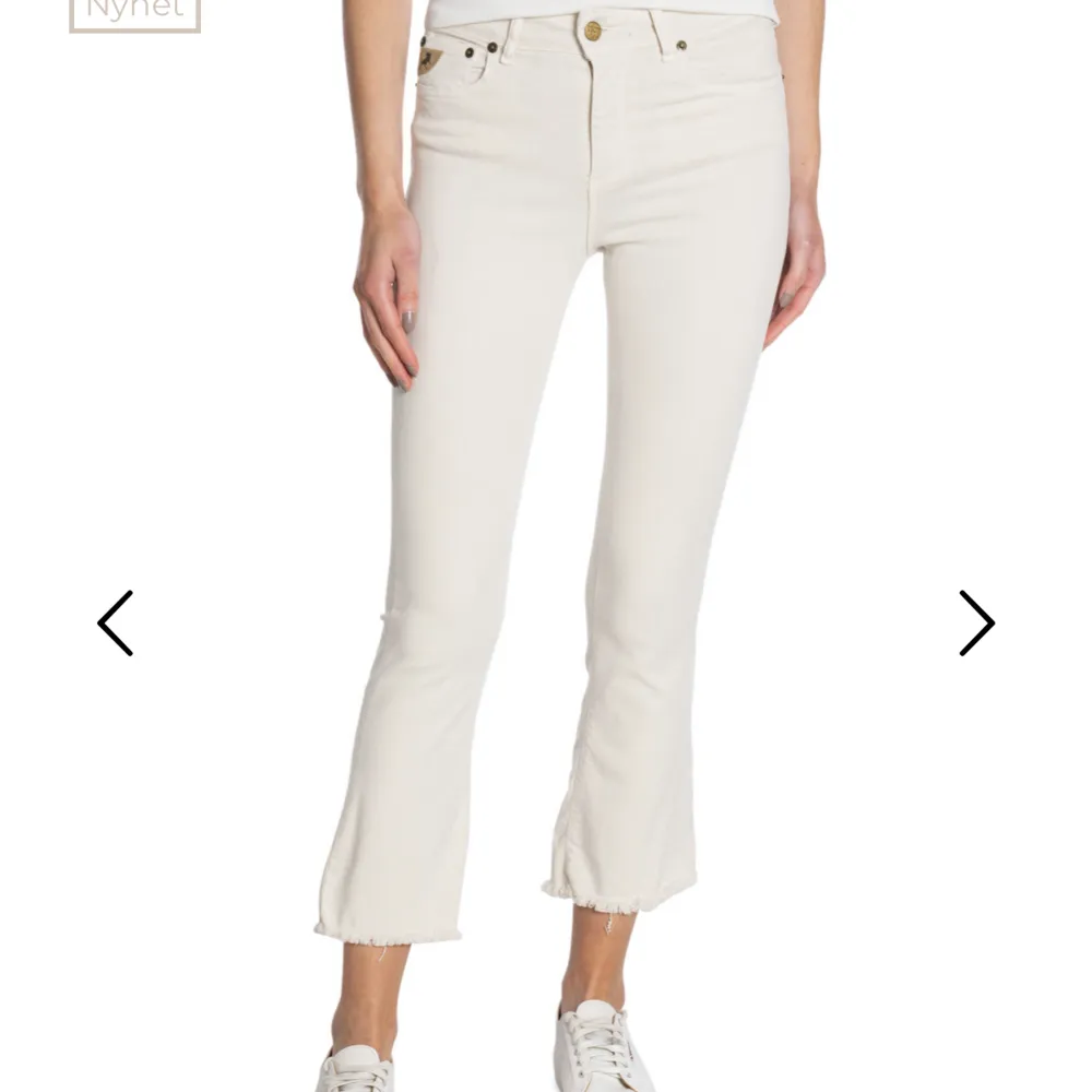 Aldrig använda jeans som är felköpta, de är kortare i modellen  . Jeans & Byxor.
