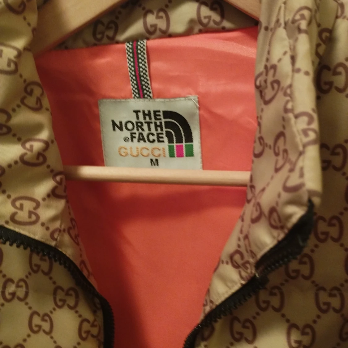 Gucci och north face sammanbete  - 91