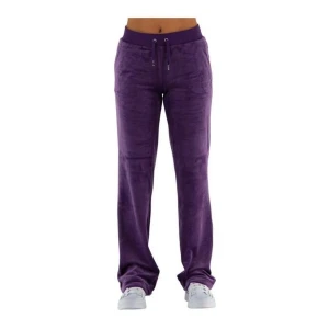 Juicy couture - Fina lila juicy byxor, säljer då jag tröttnat på dom. 