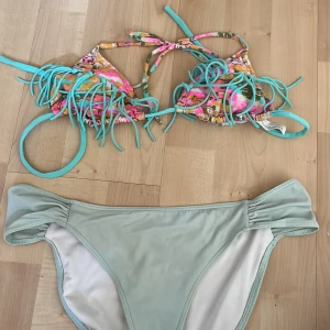 Bikini sätt  - Super söt bikini sätt köpt i Colombia. Underdelen är från PINK och det går att köpa separat 🥰