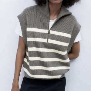 Väst Zara - Oanvänd från zara.  