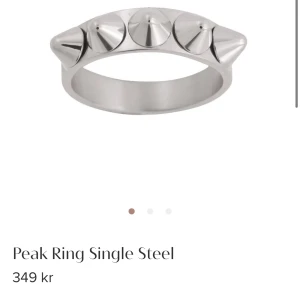 Edblad  - Edblad ring. Säljer denna för att den var tyvärr för liten och hann aldrig lämna tillbaka. Pris kan diskuteras. Aldrig använd för den va för liten. ❤️ 