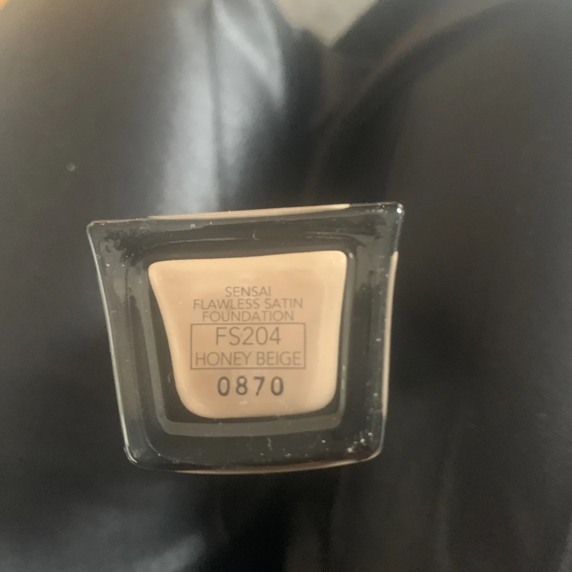 Sensai flawless satin foundation  - 90