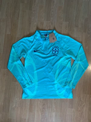 Brazil tröja  - Brazil tröja helt ny pris kan alltid diskuteras 
