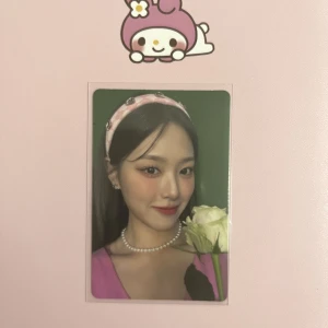 Hyunjin flip that photocard  - Säljer henne för att jag Har 2 st av henne 