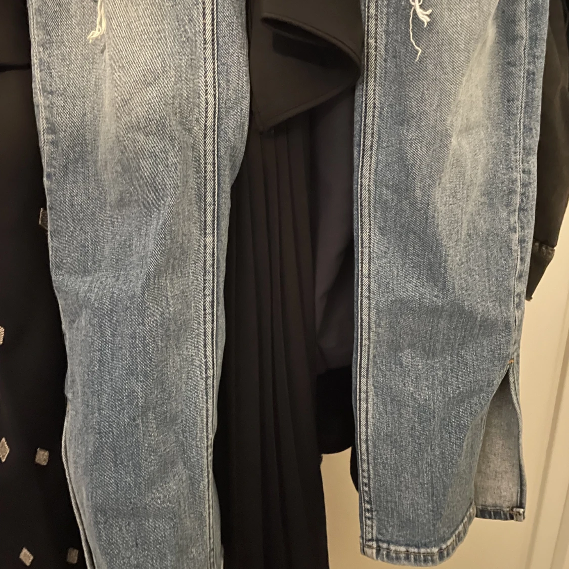 Jeans från Zara 150kr - 90