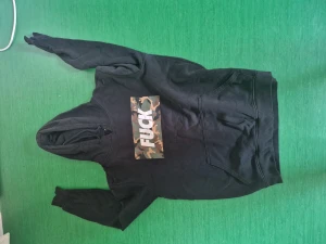 Hoodies  - Två hoodies och en långärmad tröja