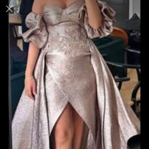 Festklänning  - Festklänning 36-38 