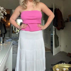 Rosa topp - Rosa tub topp frpn Weekday!! 