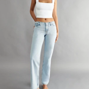 Jeans, gina tricot  - Ljusblåa lågmidjade jeans från Gina tricot