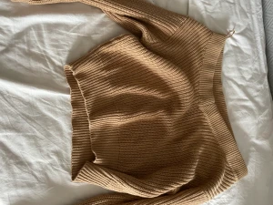 höst tröja 🍂❤️ - jätte snygg offshoulder gammal modell från Gina trico använd några gånger men kommer knappt till användning lägre tyvärr 