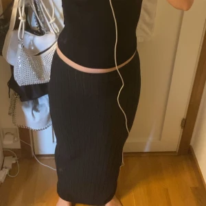 långkjol - finaste långkjol som går att använda som skitfin klänning också🥰