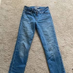 Levis - Low pitch straight - Använda en gång. 