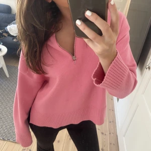 Rosa stickad tröja - Säljer nu denna snygga stickade tröja 