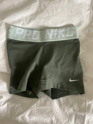 Hotpants  - Bra skick! Använda 3 gånger