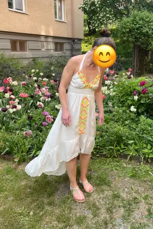 Dotti (Aus) klänningen som köpte s till festivalen som aldrig blev av 🥲 endast provad