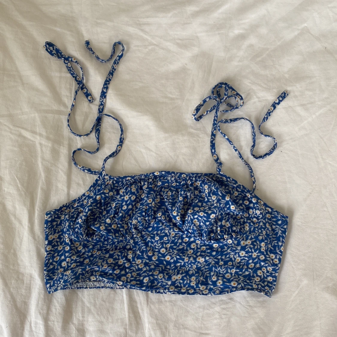Blå blommig topp - 90