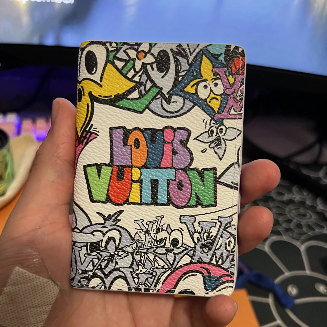 Louis Vuitton Comiic Pocket Organizer