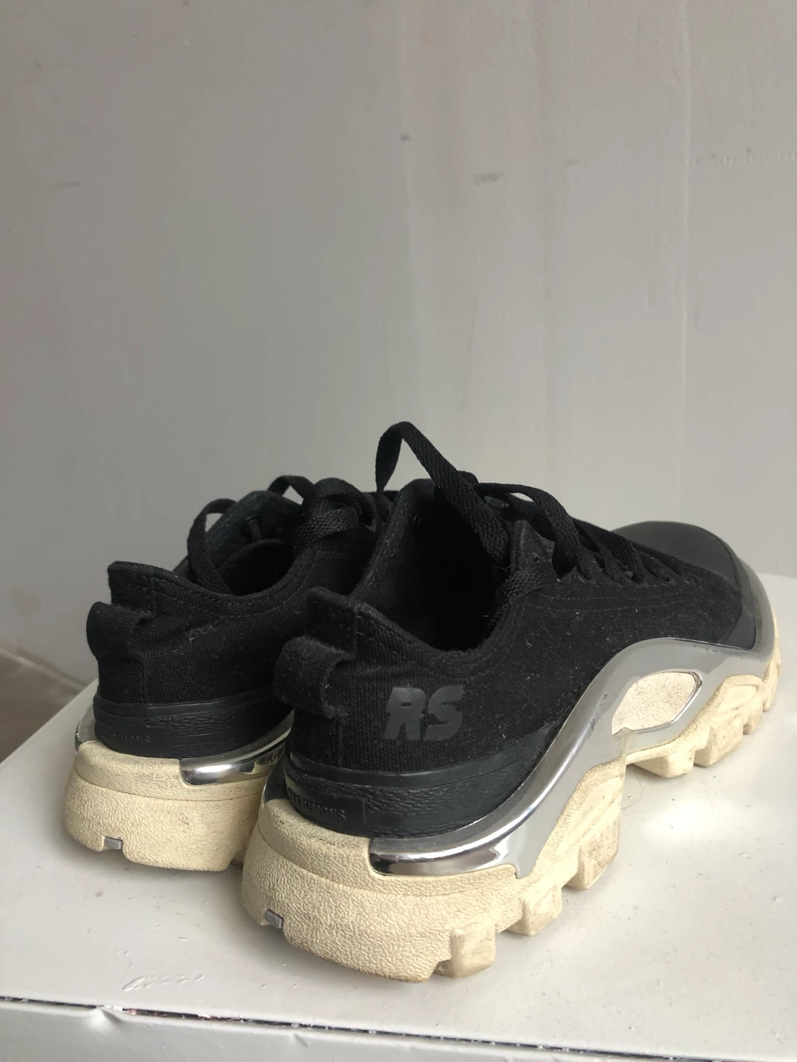 Raf Simons x adidas - 90