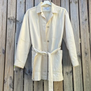 Jeans kappa - Från weekday, stl S!