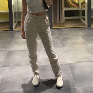 Linnebyxor  - Säljer dessa linnebyxor som inte används längre, fint skick❤️